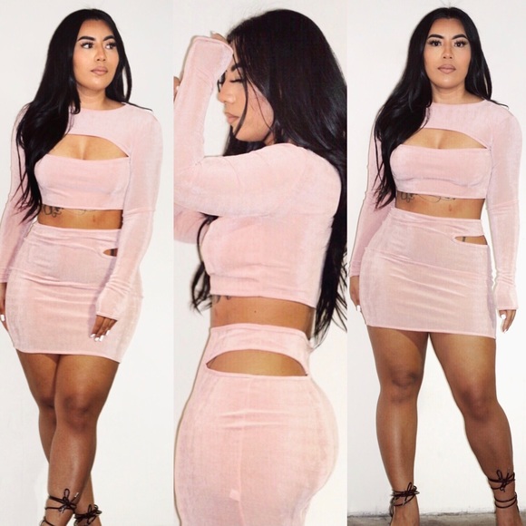 Two piece set - Picture 2 of 3